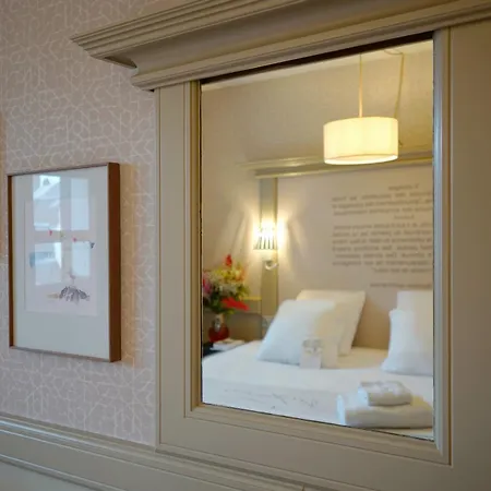 Hotel Littéraire Gustave Flaubert, Bw Signature Collection 4*