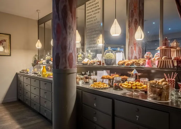 Littéraire Gustave Flaubert, Bw Signature Collection Hotel Rouen