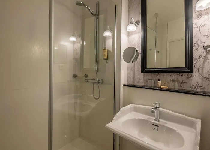 Hotel Littéraire Gustave Flaubert, Bw Signature Collection